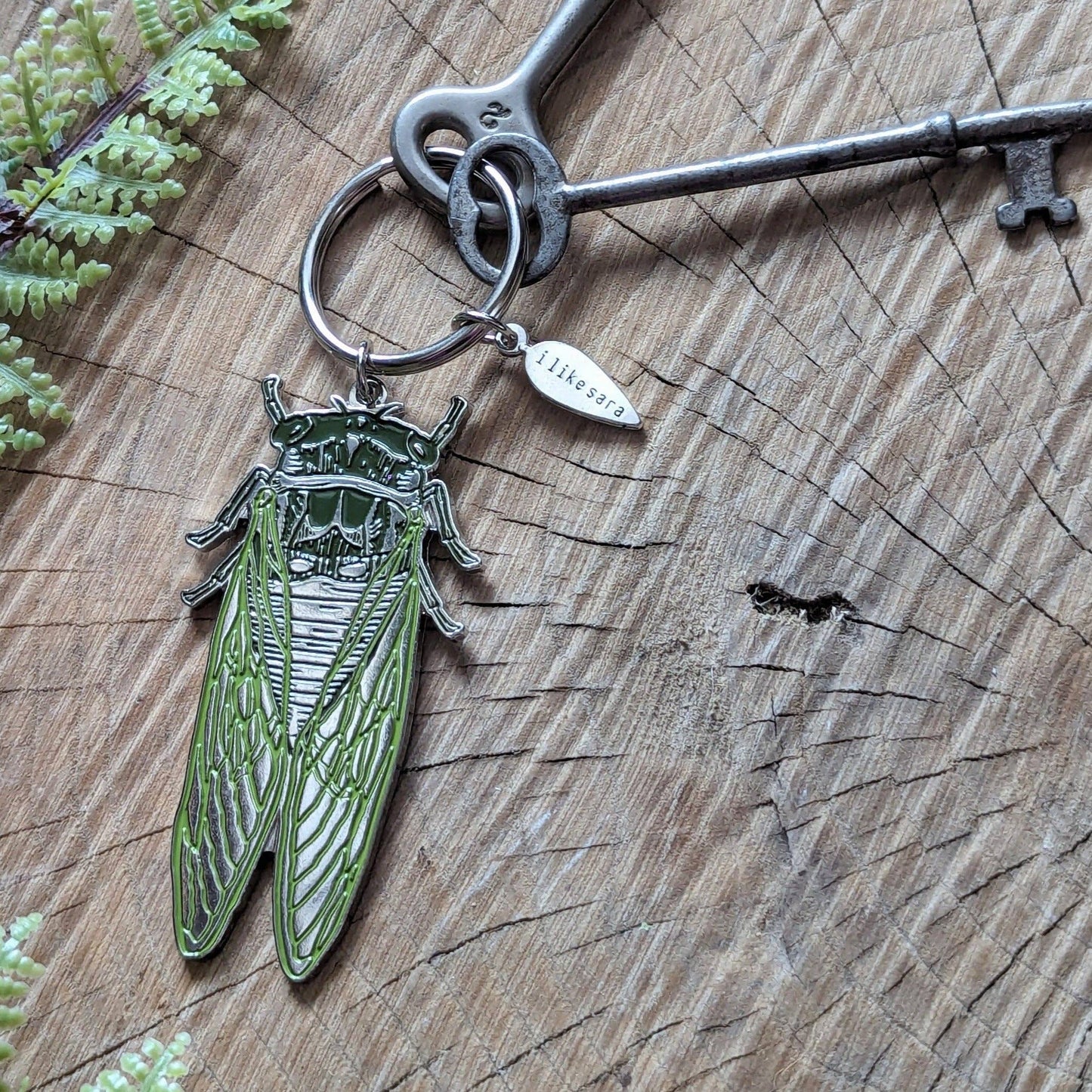Metal Enamel Keychain | Cicada