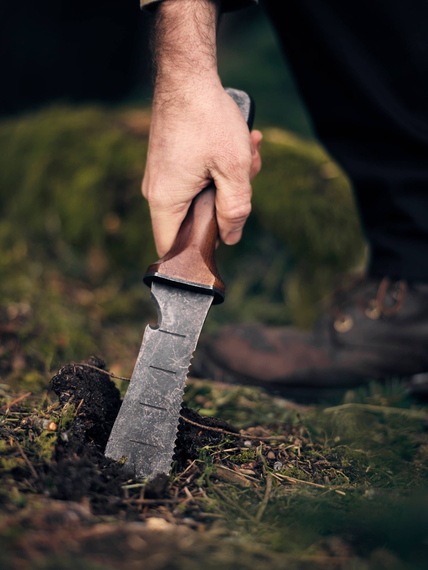 Hori Hori Ultimate - The #1 Gardening Tool